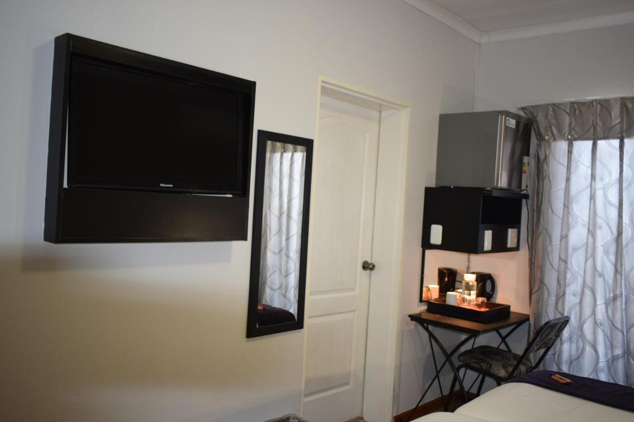 Scenery Maqalika Guesthouse มาเซรู ภายนอก รูปภาพ